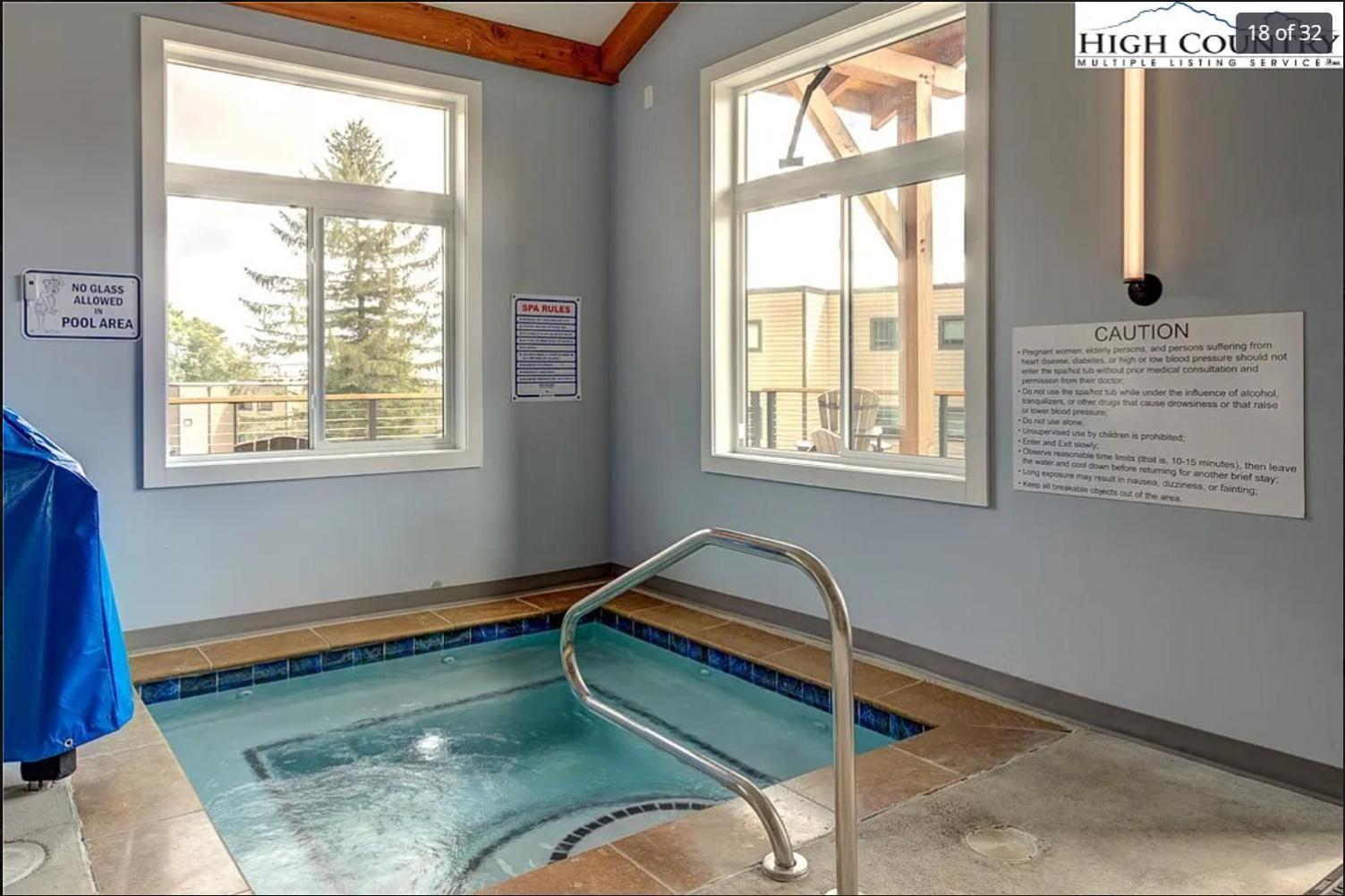 The Sugar Suite - Renovated With A View! Ac! Pool, Hot Tub, Sauna, Gym, Ev Шугар-Маунтин Экстерьер фото