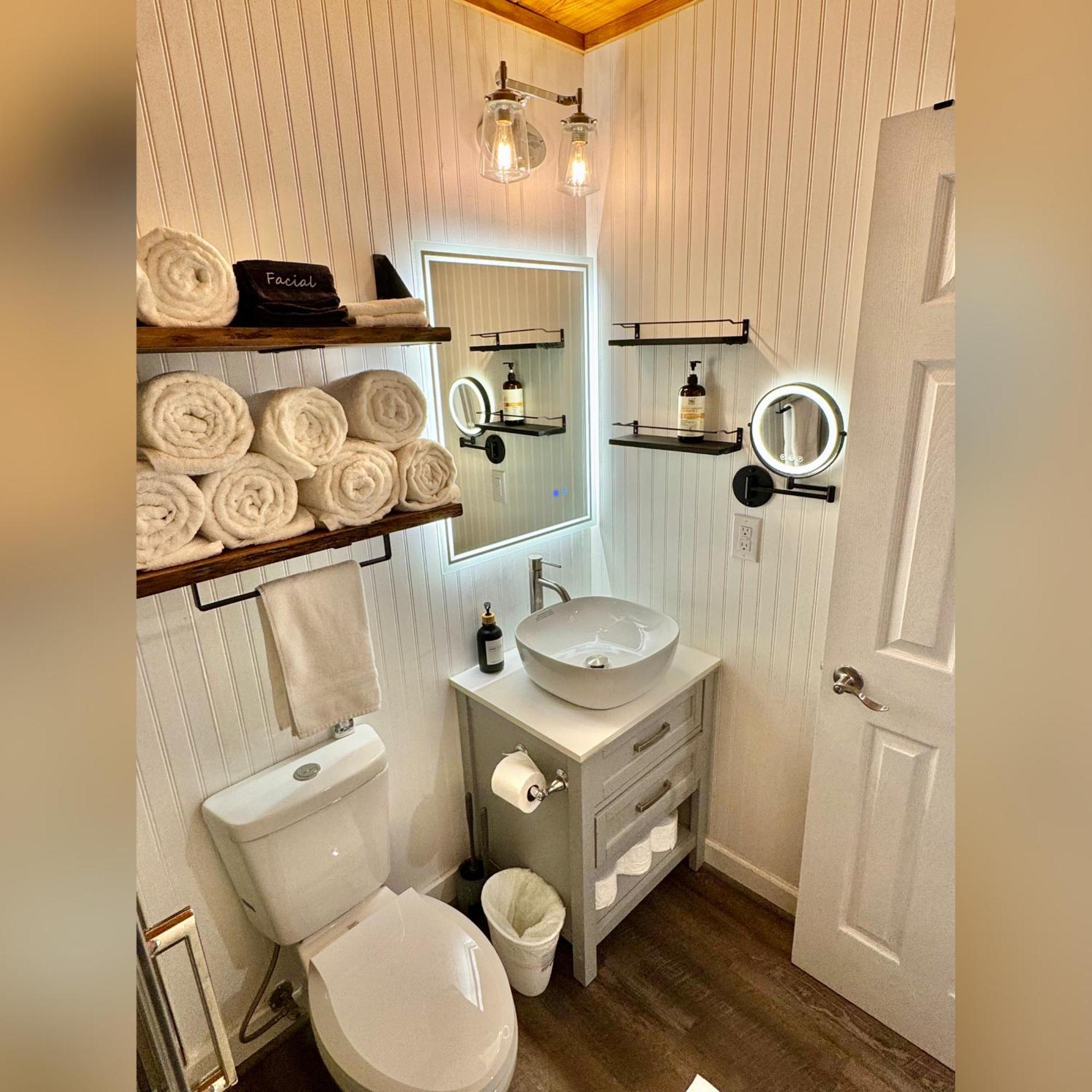 The Sugar Suite - Renovated With A View! Ac! Pool, Hot Tub, Sauna, Gym, Ev Шугар-Маунтин Экстерьер фото