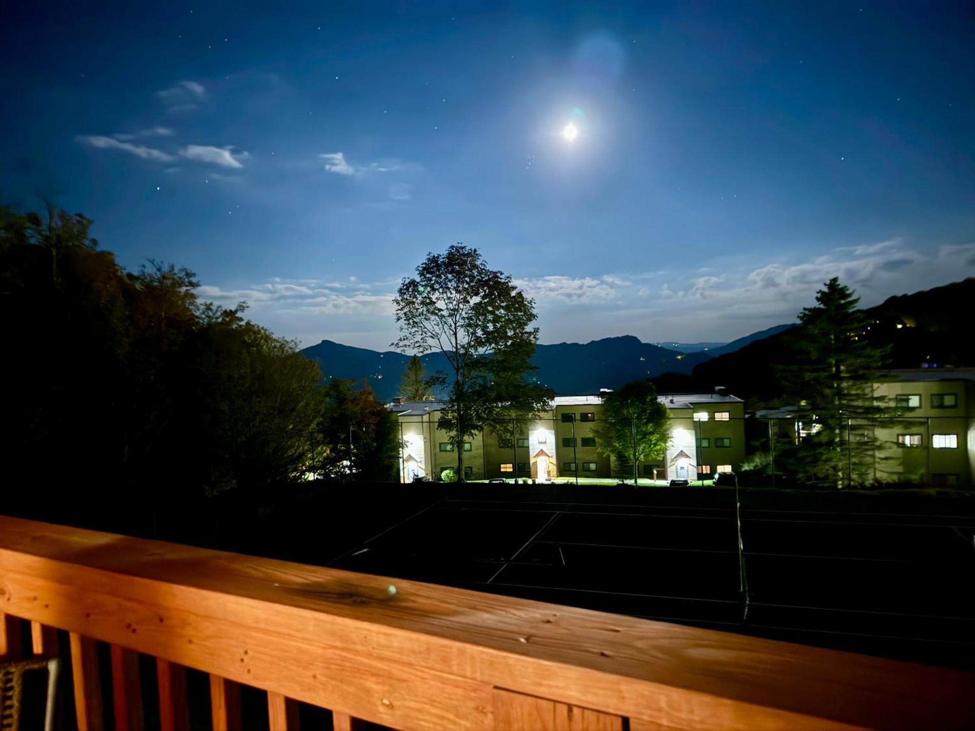 The Sugar Suite - Renovated With A View! Ac! Pool, Hot Tub, Sauna, Gym, Ev Шугар-Маунтин Экстерьер фото